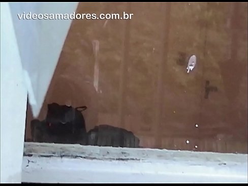 ❤️ Fear horny ag breathnú ar a chailín le fear eile, ag taifeadadh físeán fuck gan cur isteach ar an lánúin ❌ Porn ardchaighdeáin linn ❌️❤