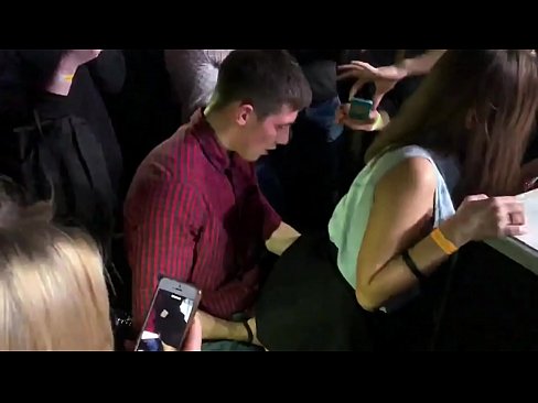 ❤️ Gnéas fíor i club oíche na rúise. Cailín na Rúise 18-bliain d'aois san anas agus faighne fucked i club oíche ❌ Porn ardchaighdeáin linn ❌️❤